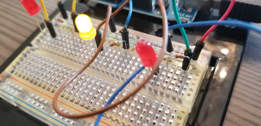 Arduino Tutorial - Lesson 3 - Breadboards and LEDs